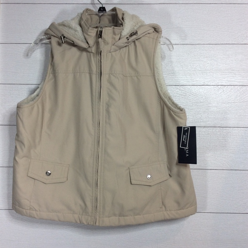 NWT Sonoma Fleece Lined Vest w/ Detachable Hood